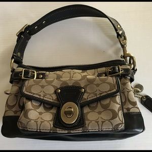 Coach handbag signature bag